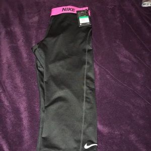NWT Nike capri dri-fit XL